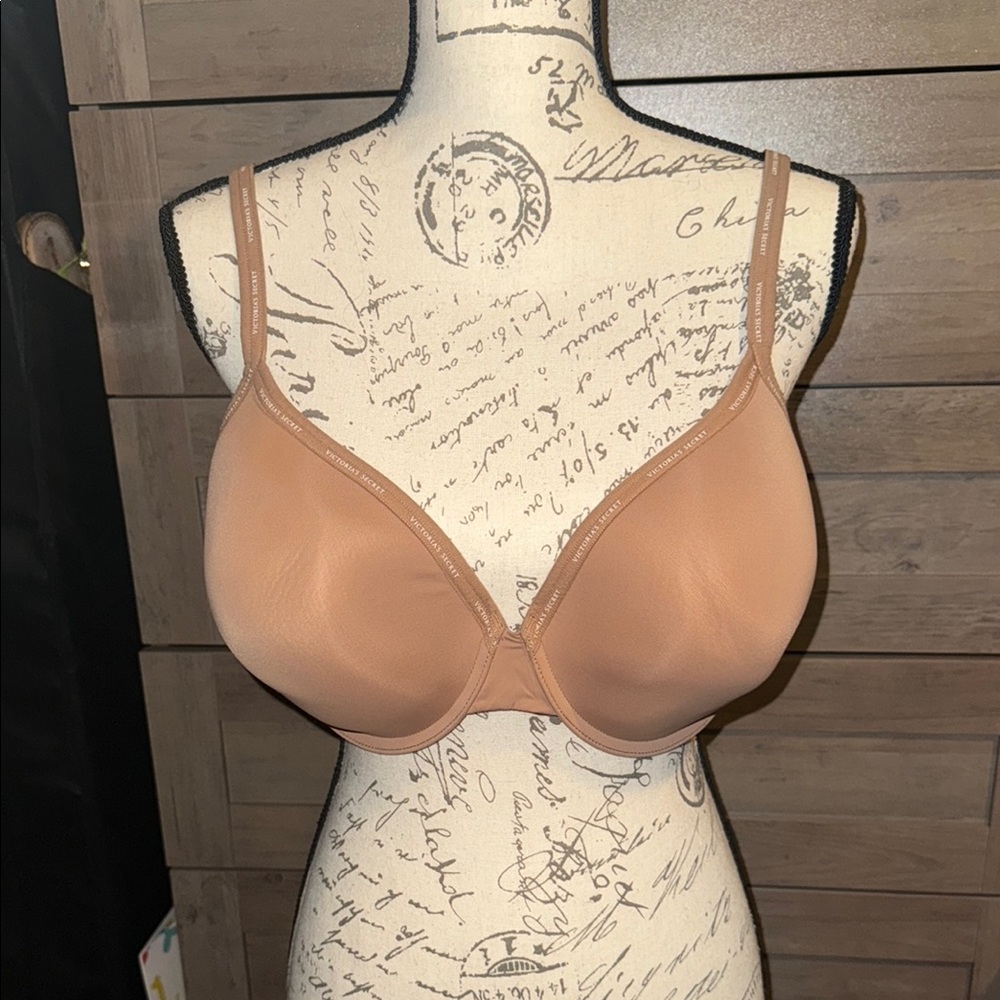 Victoria's Secret Tan T-Shirt Bra Intimates